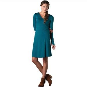 Horny Toad dress - long sleeve midi v-neck- green - size large